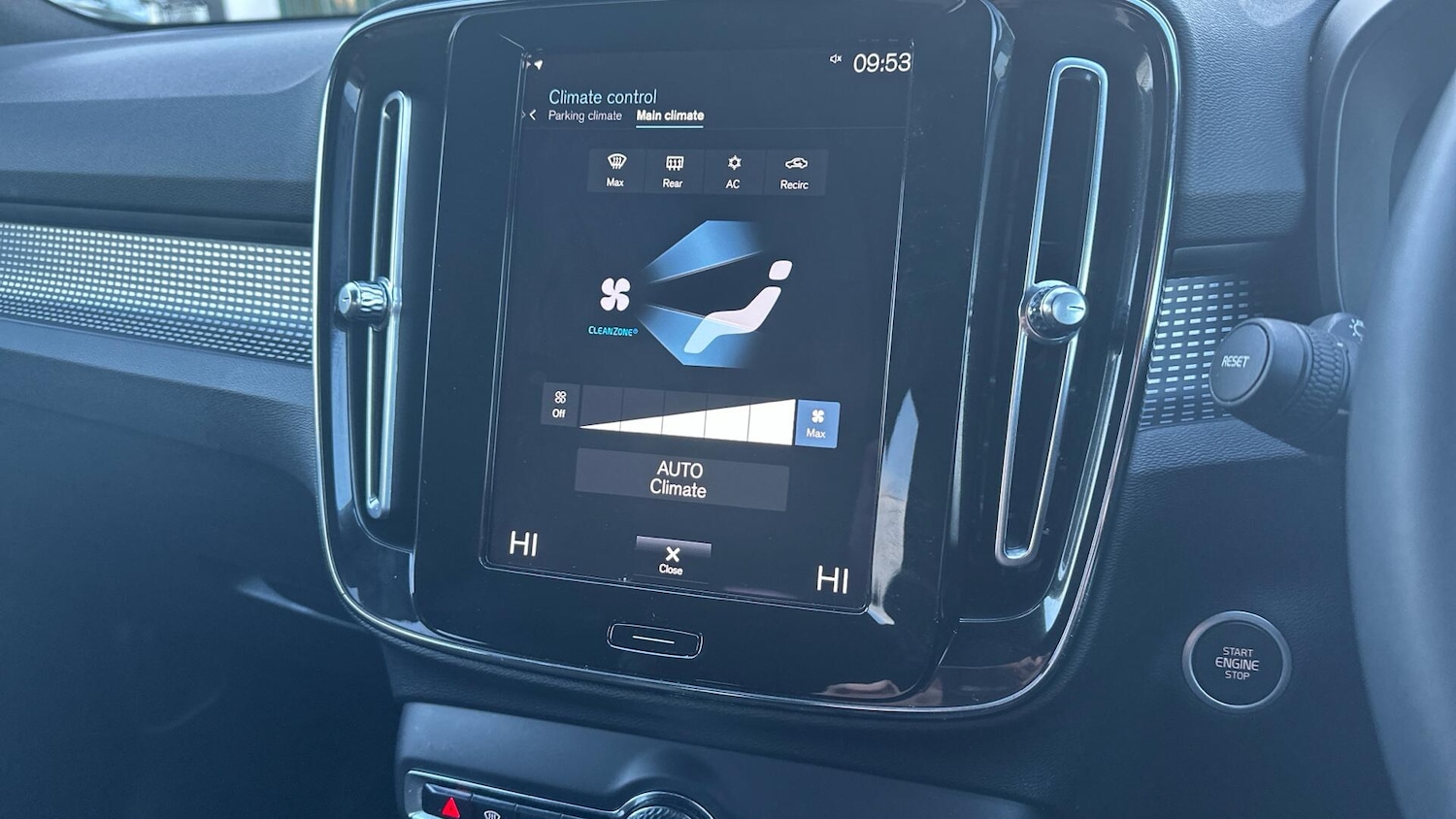 Used Volvo XC40 2022 for sale - 76432147: Photo 50