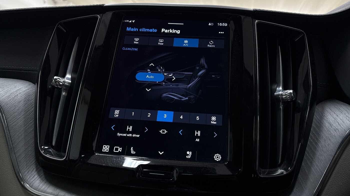 Used Volvo XC60 2024 for sale - 76735452: Photo 39