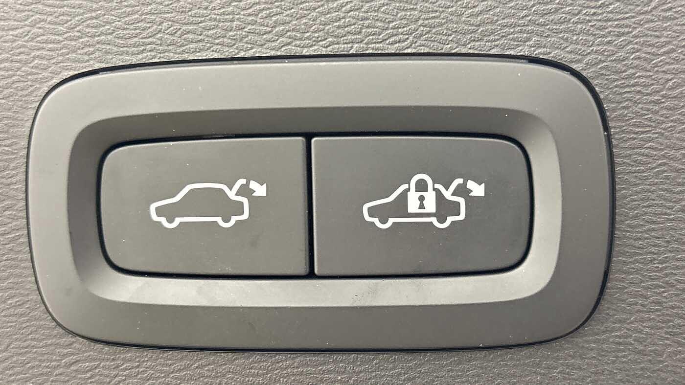 Used Volvo XC40 2022 for sale - 77673059: Photo 19