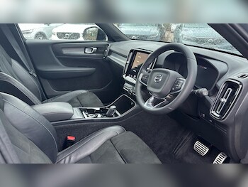 Used Volvo XC40 2021 for sale - 76620495: Photo