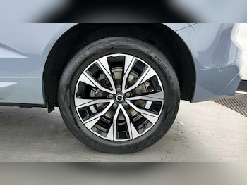 Used Volvo XC60 2023 for sale - 78586872: Photo