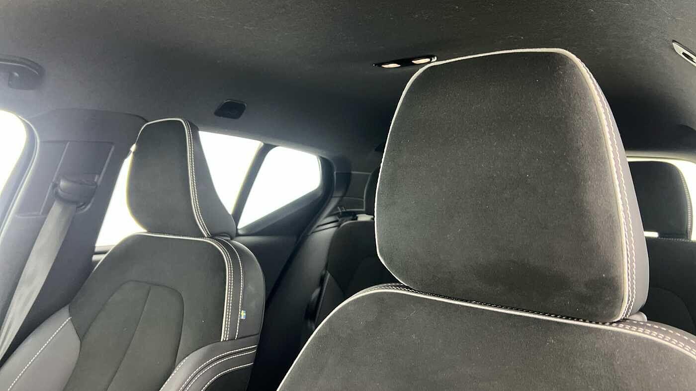 Used Volvo XC40 2022 for sale - 78046932: Photo 11