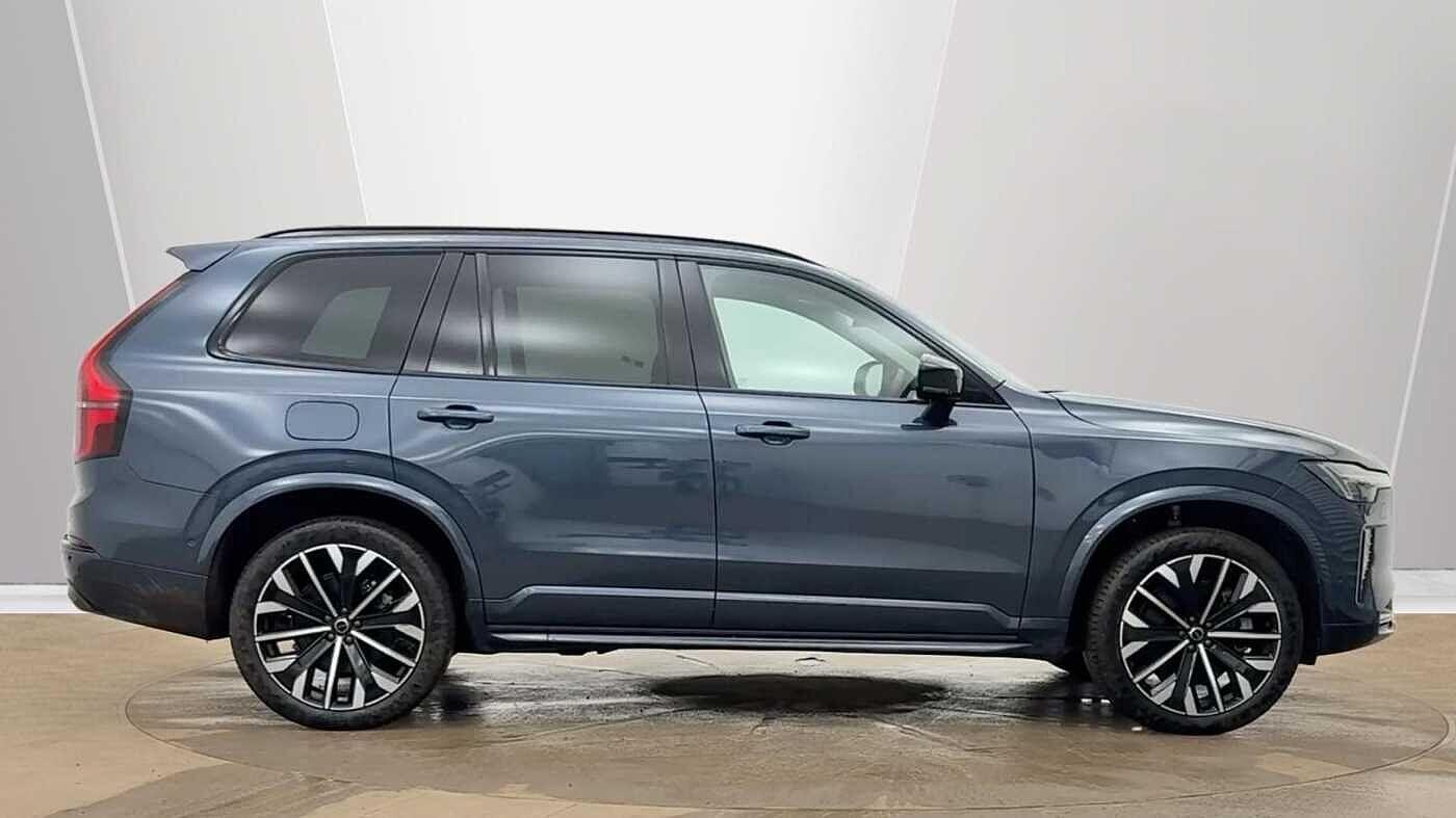 Used Volvo XC90 2025 for sale - 77377338: Photo 2