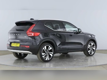 Used Volvo XC40 2025 for sale - 79532447: Photo