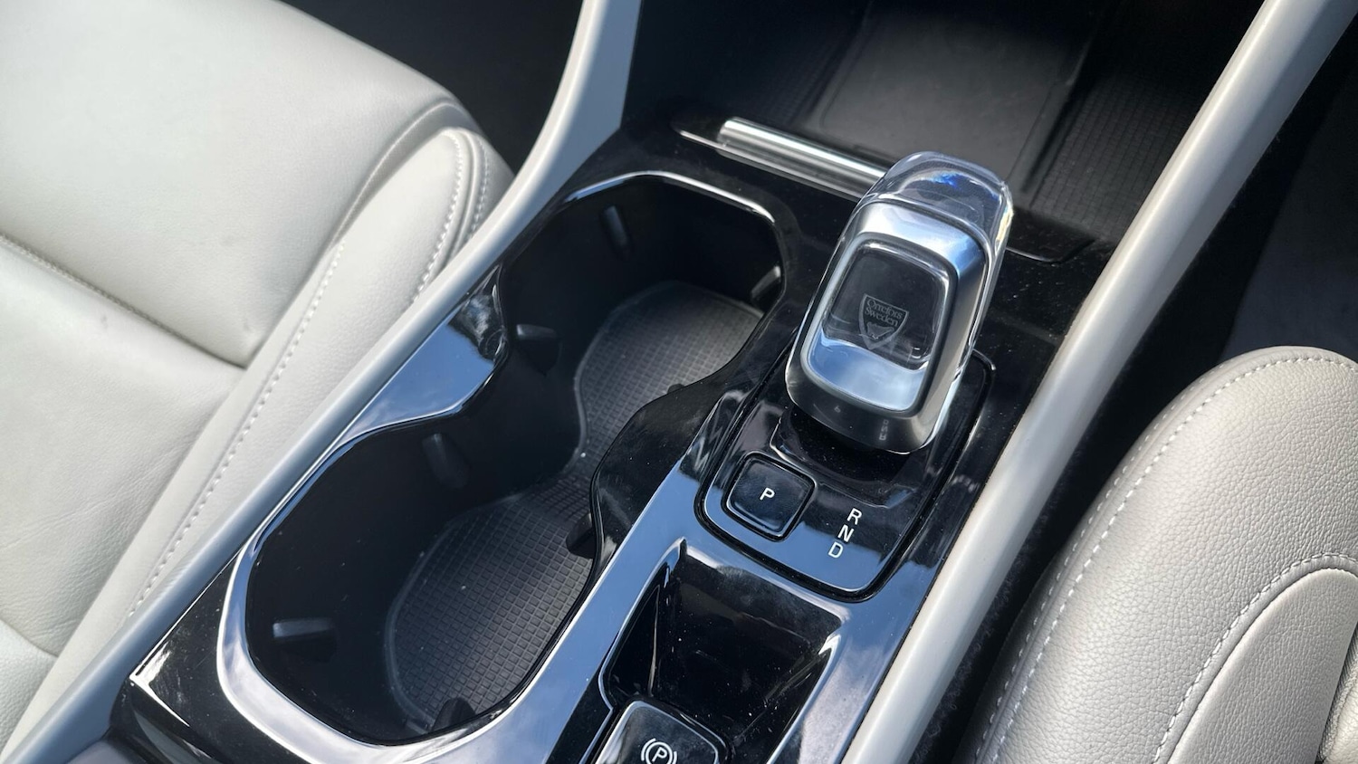 Used Volvo XC40 2024 for sale - 76307241: Photo 25