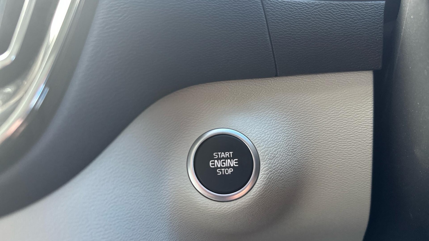 Used Volvo XC40 2024 for sale - 76307241: Photo 26