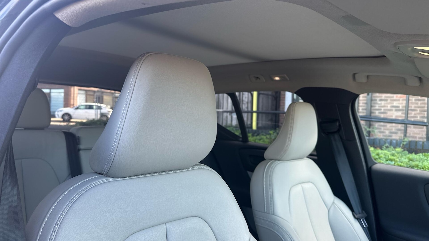 Used Volvo XC40 2024 for sale - 76307241: Photo 30