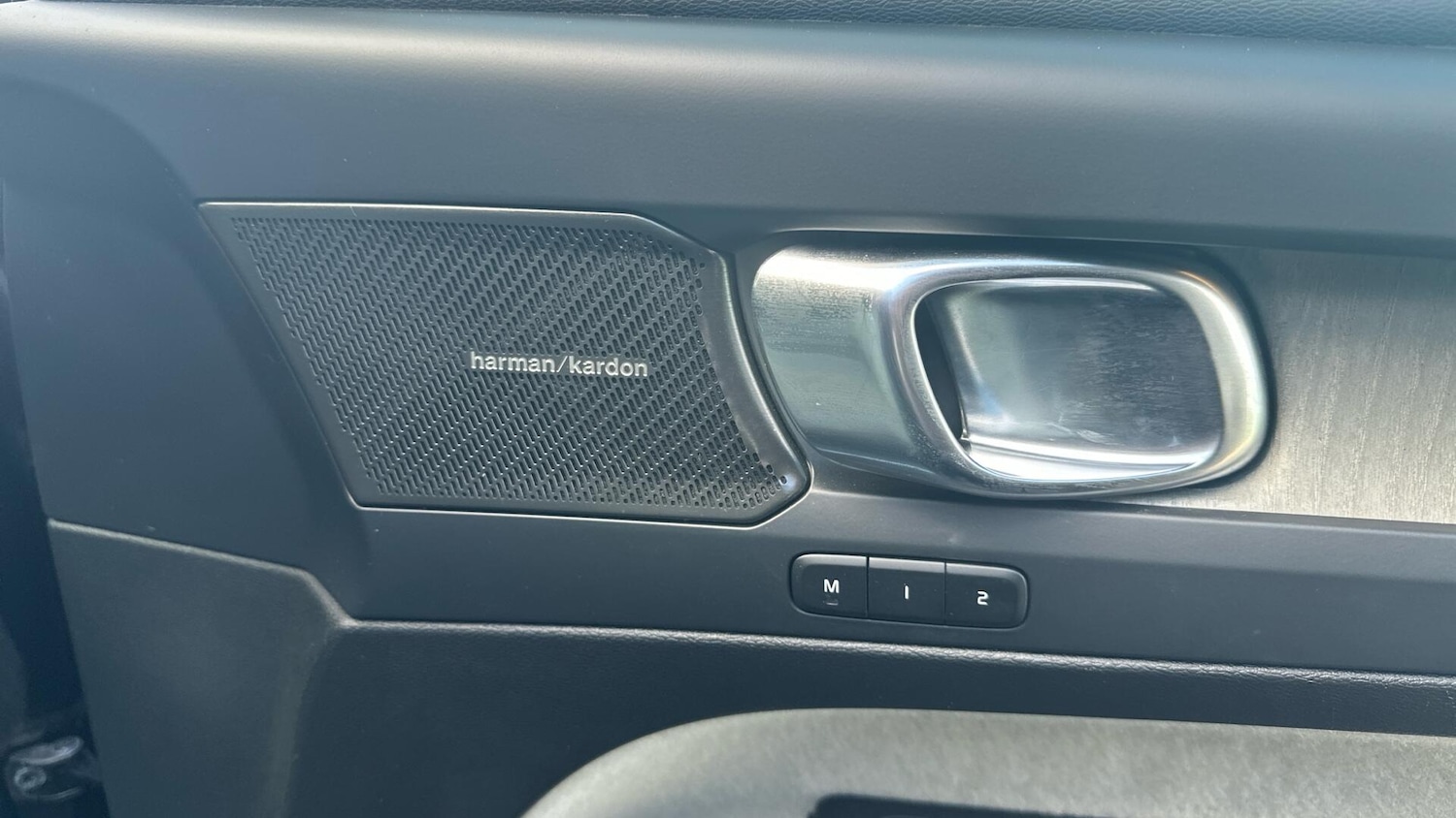 Used Volvo XC40 2024 for sale - 76307241: Photo 33