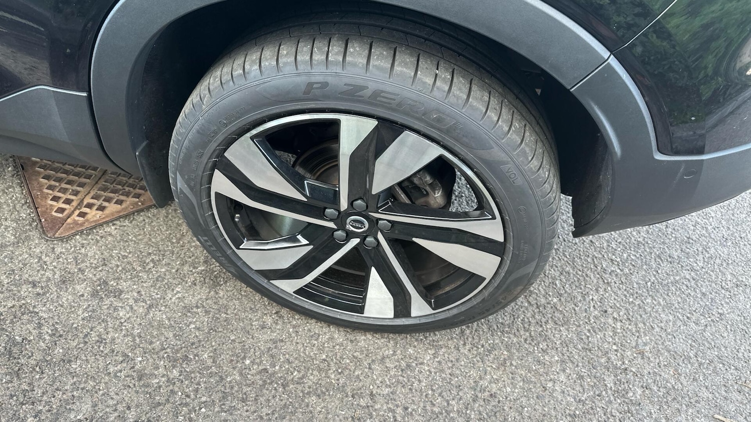 Used Volvo XC40 2024 for sale - 76307241: Photo 44