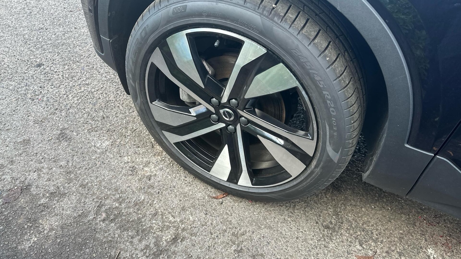 Used Volvo XC40 2024 for sale - 76307241: Photo 48