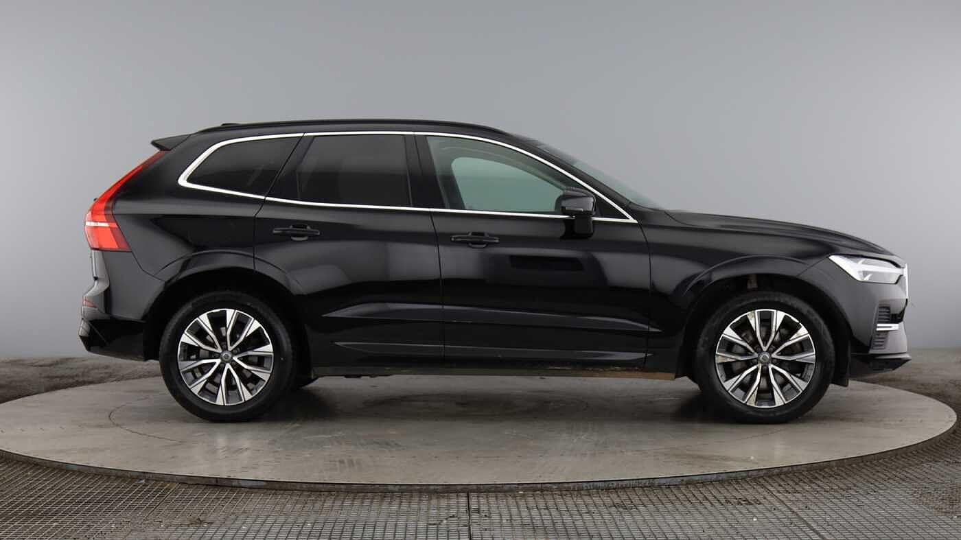 Used Volvo XC60 2021 for sale - 76538446: Photo 2