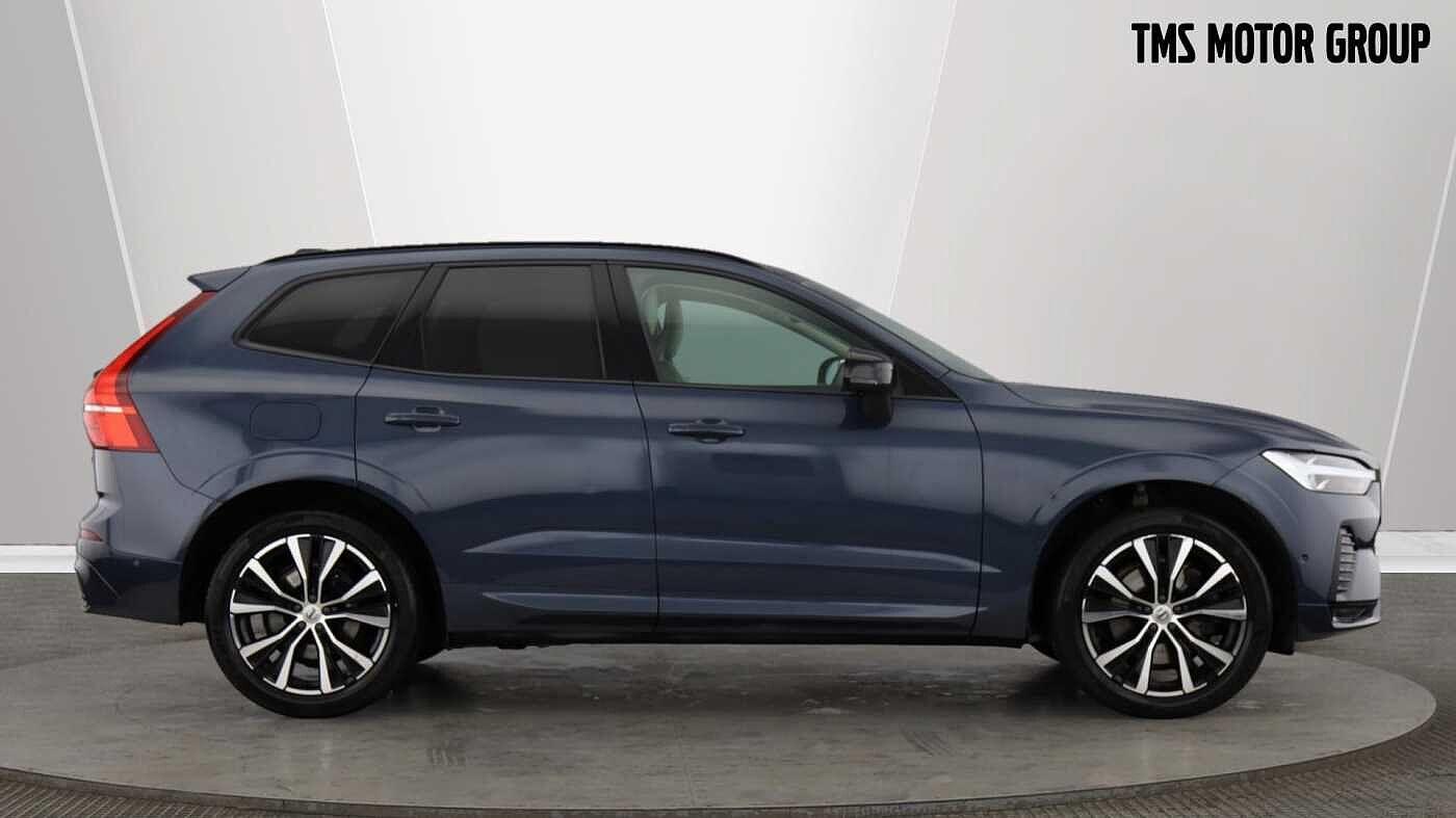 Used Volvo XC60 2022 for sale - 76572813: Photo 2