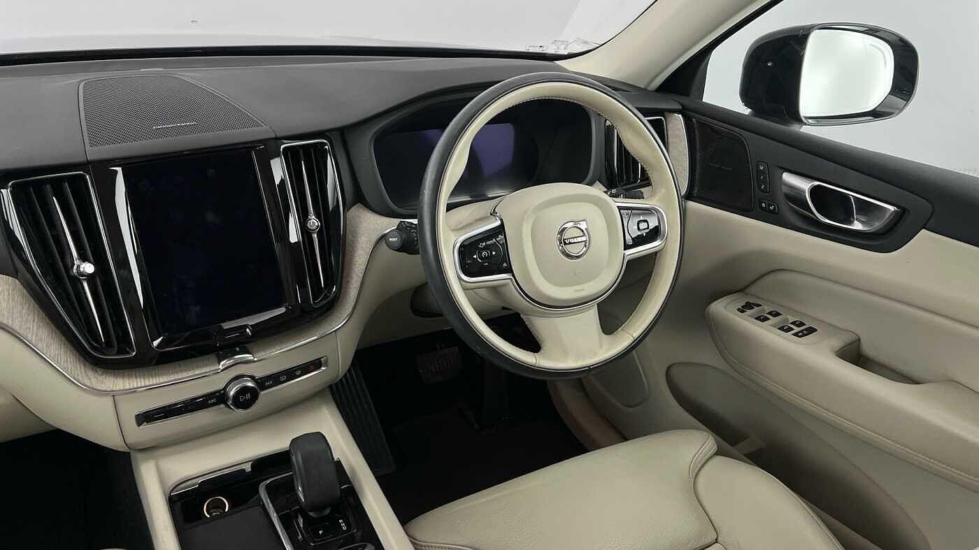 Used Volvo XC60 2022 for sale - 76572813: Photo 8