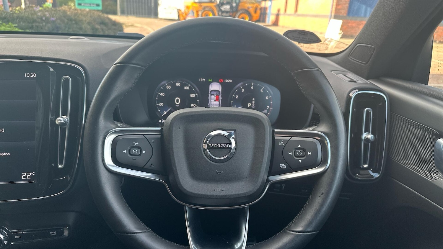 Used Volvo XC40 2021 for sale - 76317866: Photo 10