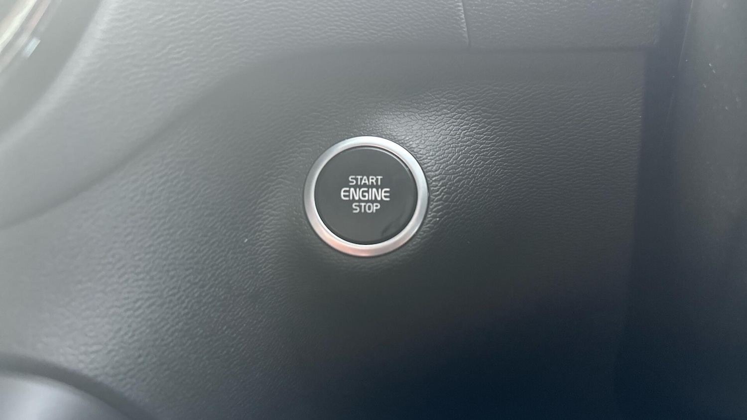 Used Volvo XC40 2021 for sale - 76317866: Photo 24