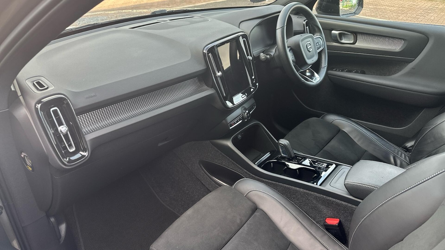 Used Volvo XC40 2021 for sale - 76317866: Photo 37