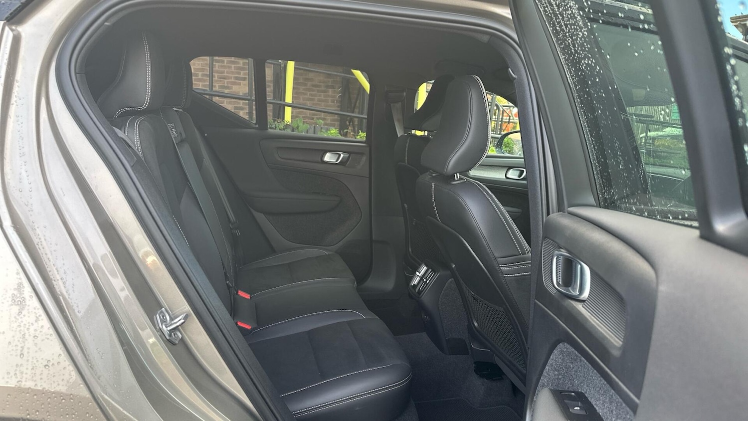 Used Volvo XC40 2021 for sale - 76317866: Photo 6