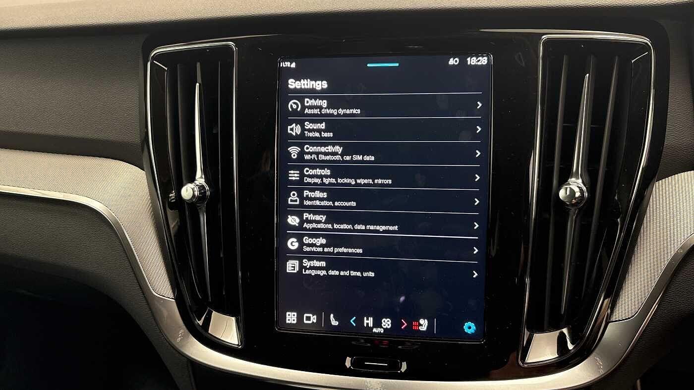 Used Volvo V60 2025 for sale - 77737989: Photo 34