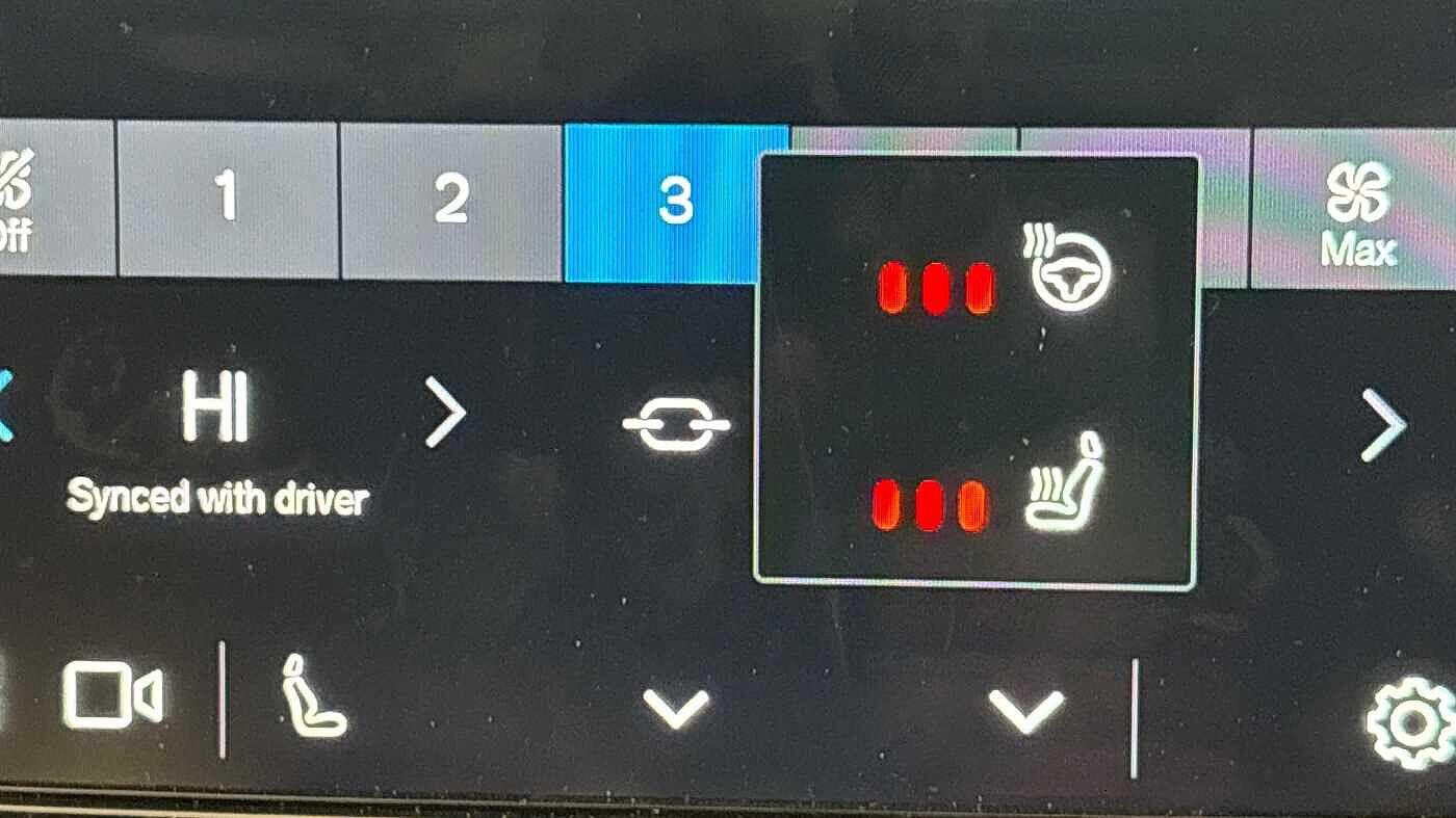 Used Volvo V60 2025 for sale - 77737989: Photo 40