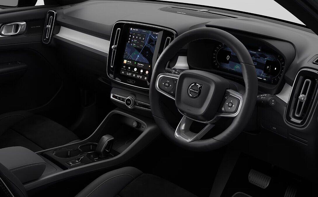 Used Volvo XC40 for sale - 78046970: Photo 2