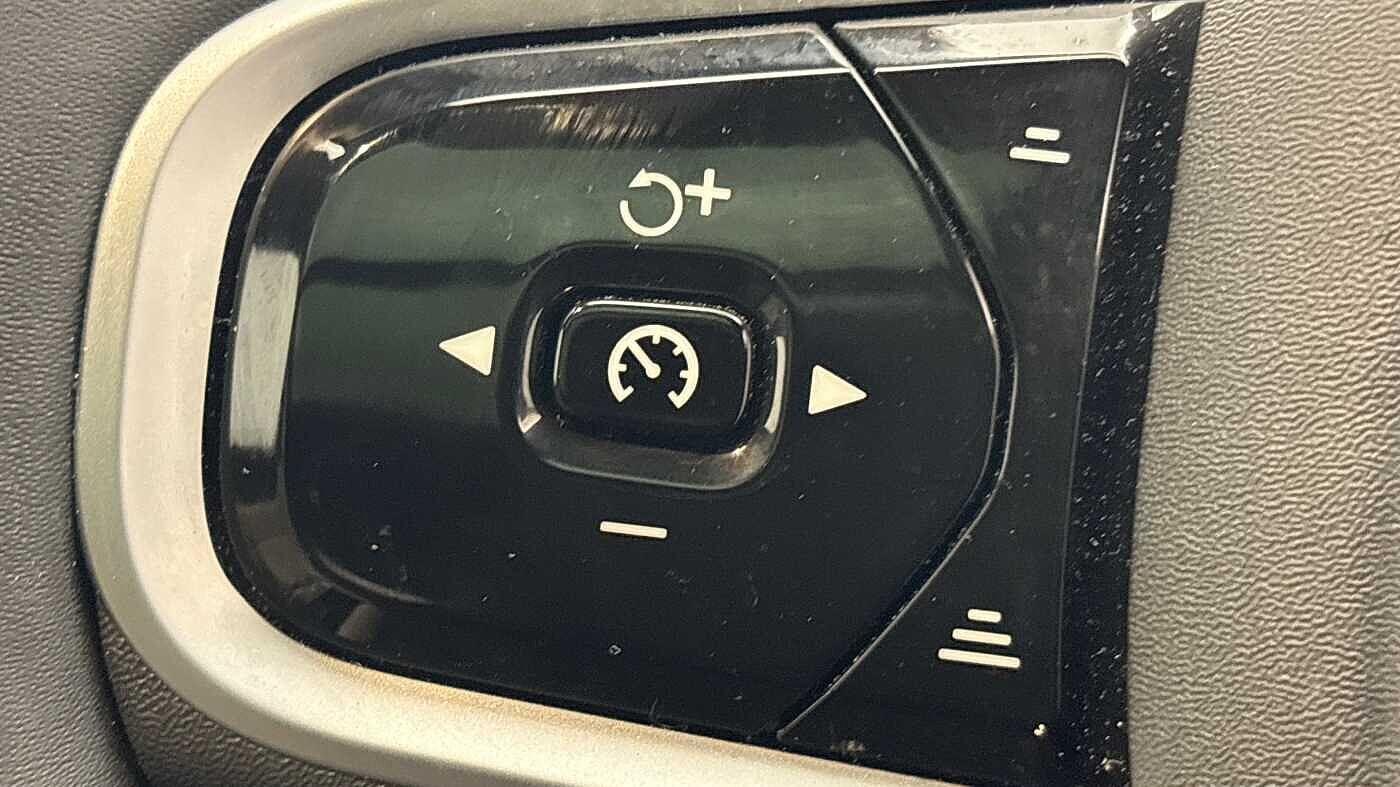 Used Volvo XC90 2025 for sale - 77673162: Photo 31