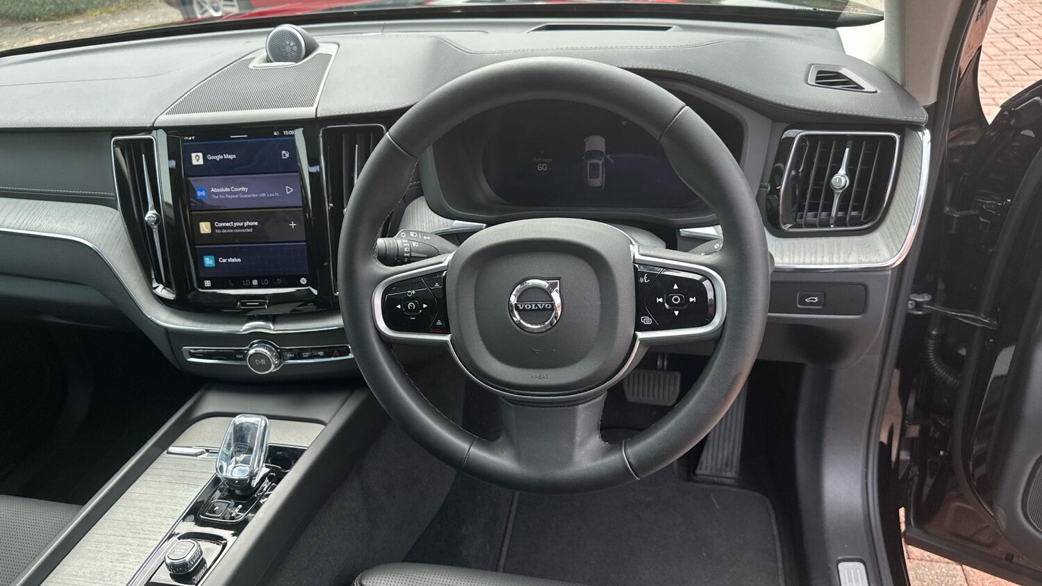 Used Volvo XC60 2025 for sale - 77673124: Photo 10