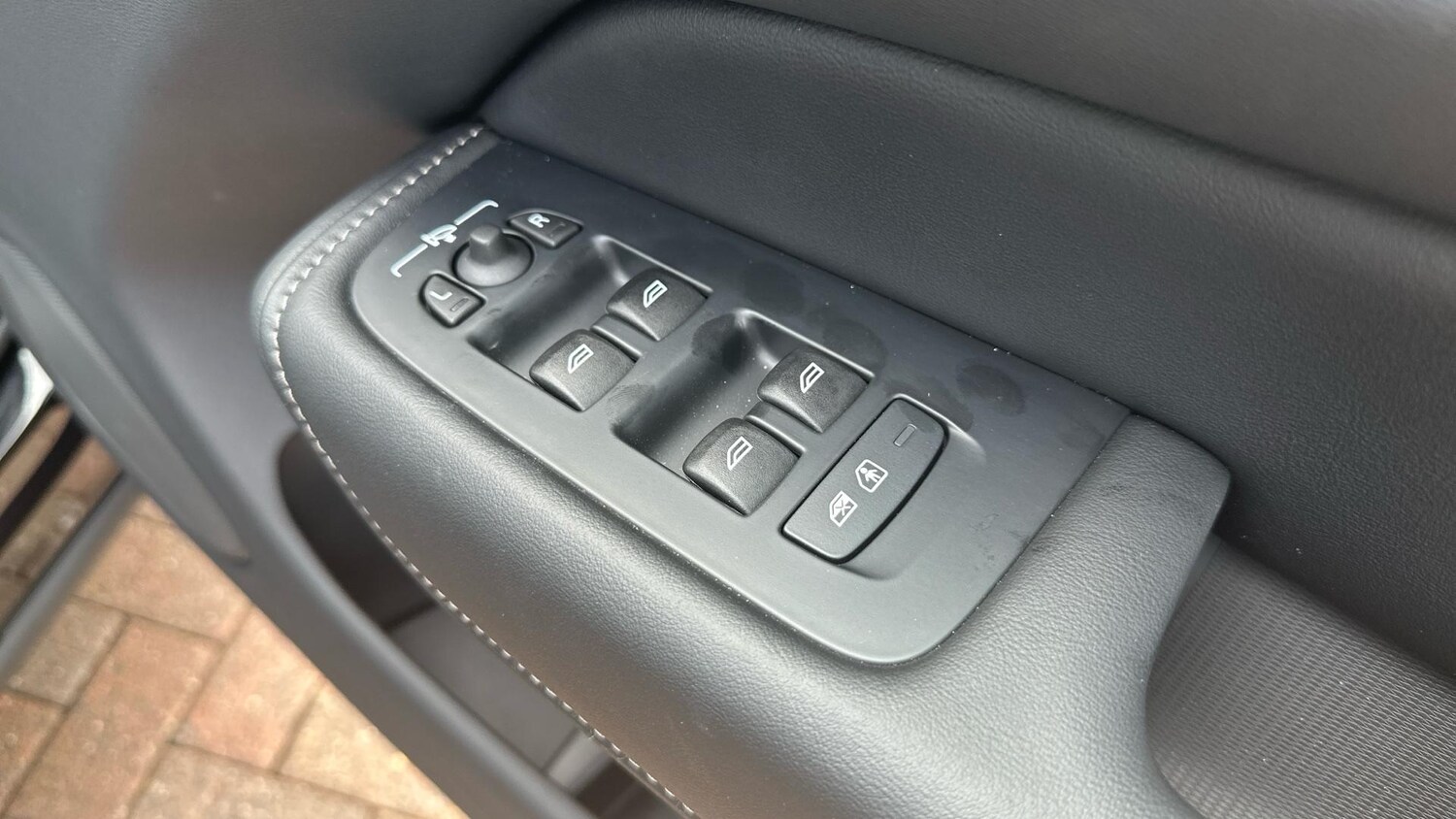 Used Volvo XC60 2025 for sale - 77673124: Photo 23