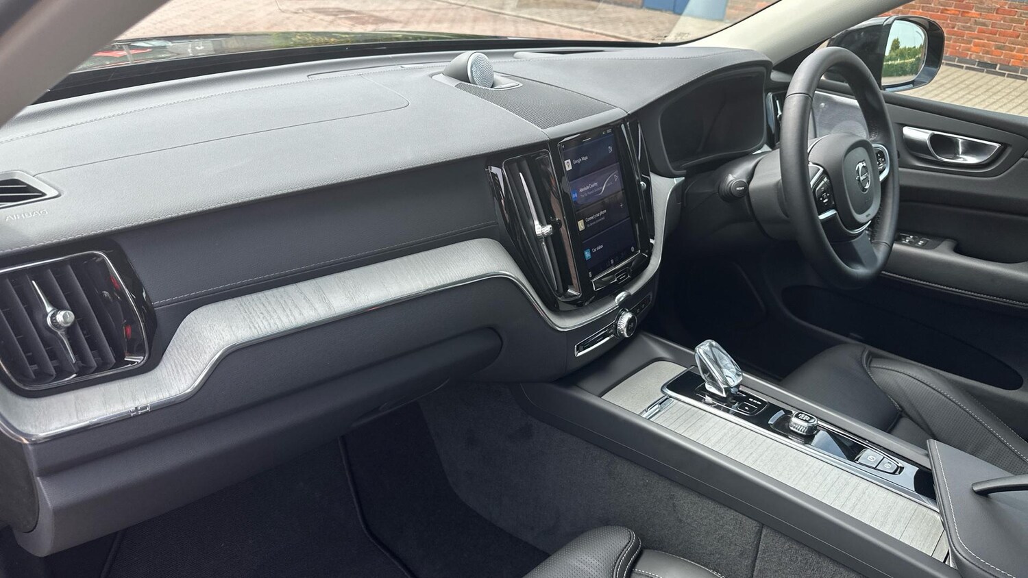 Used Volvo XC60 2025 for sale - 77673124: Photo 48