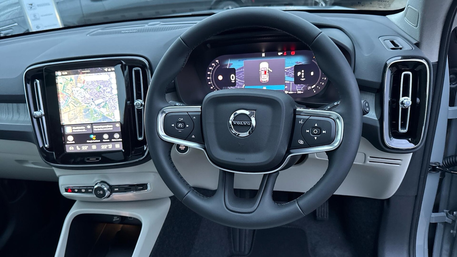 Used Volvo XC40 for sale - 77266937: Photo 10