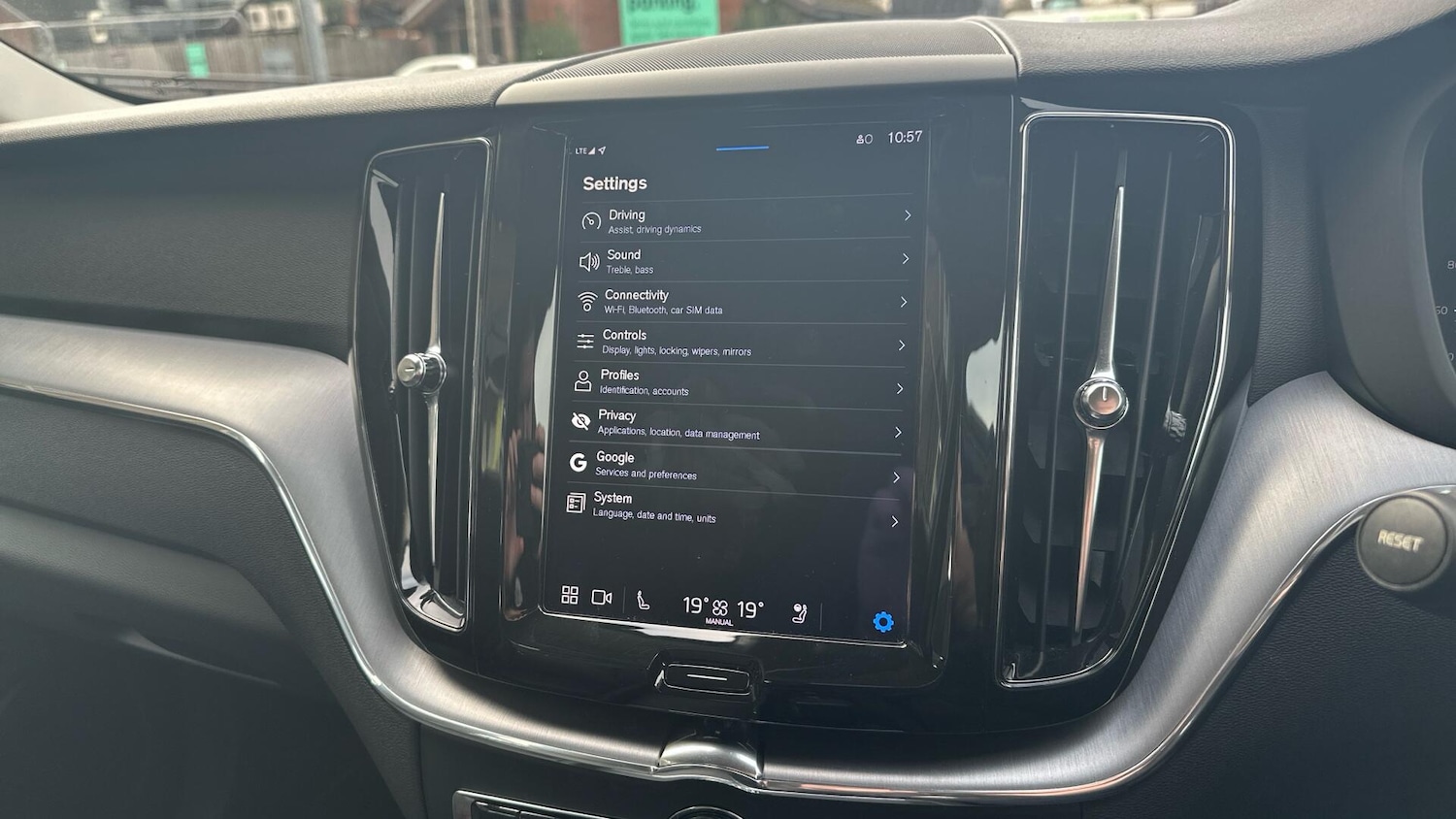 Used Volvo XC60 2021 for sale - 76307270: Photo 15