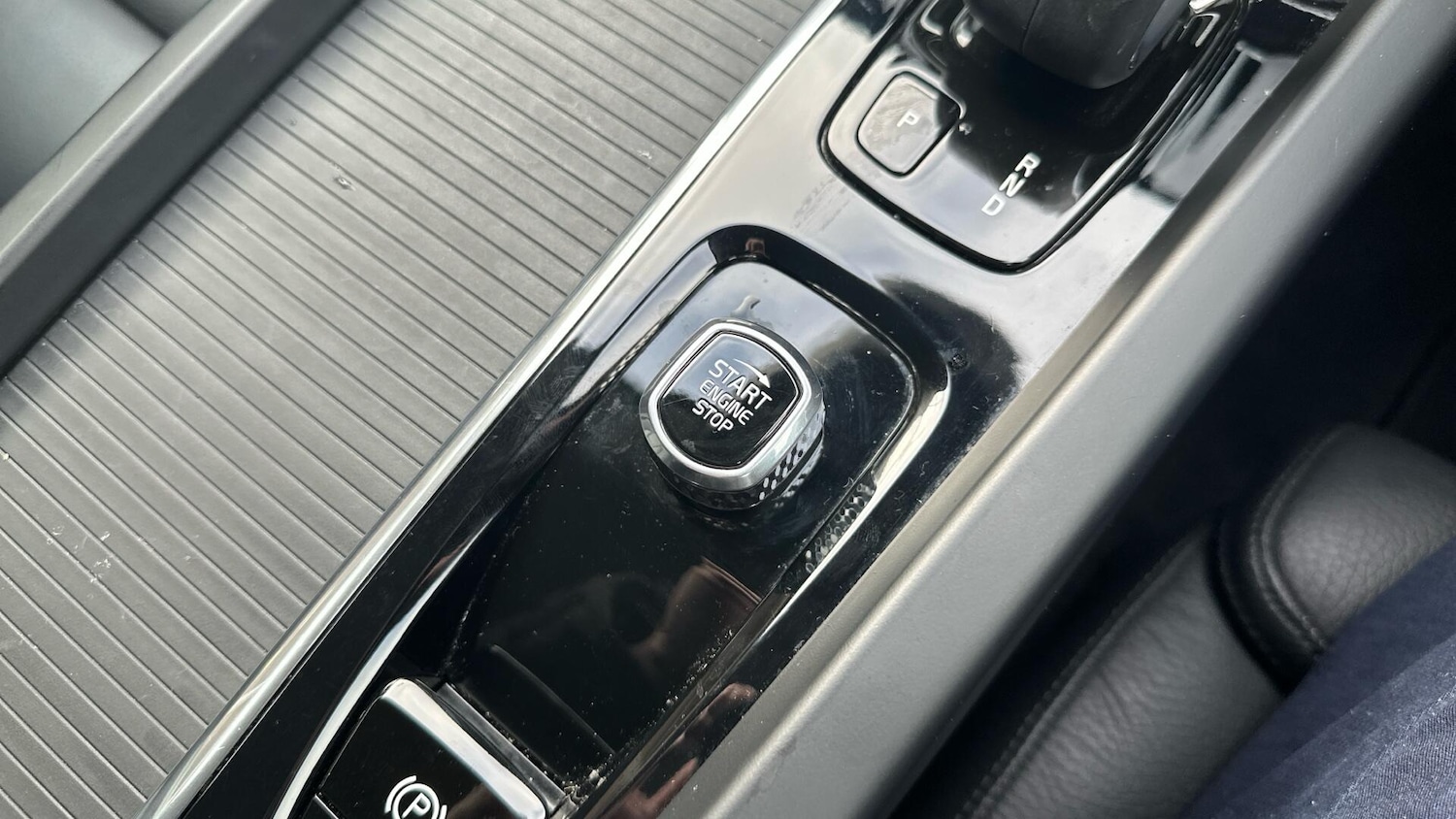 Used Volvo XC60 2021 for sale - 76307270: Photo 25