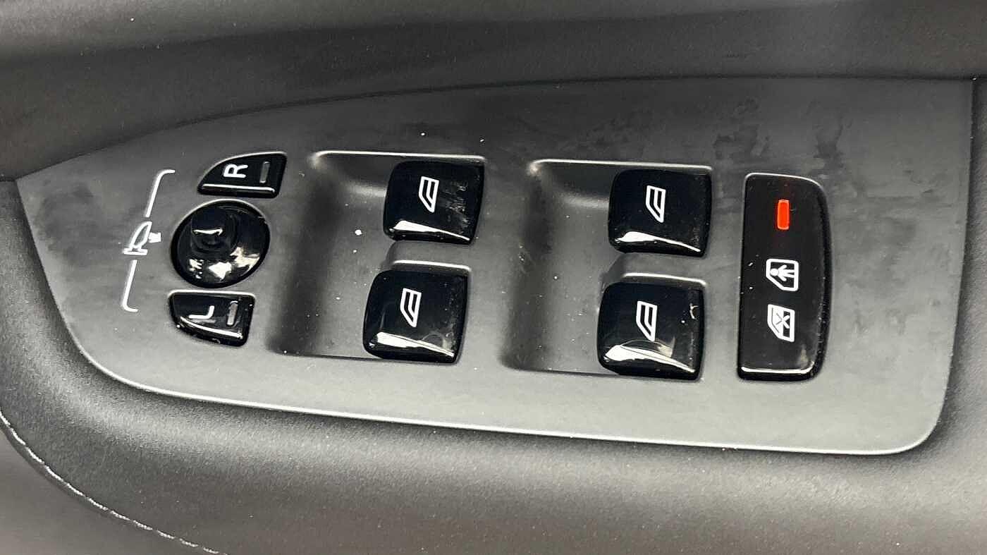 Used Volvo XC90 2025 for sale - 77737195: Photo 25