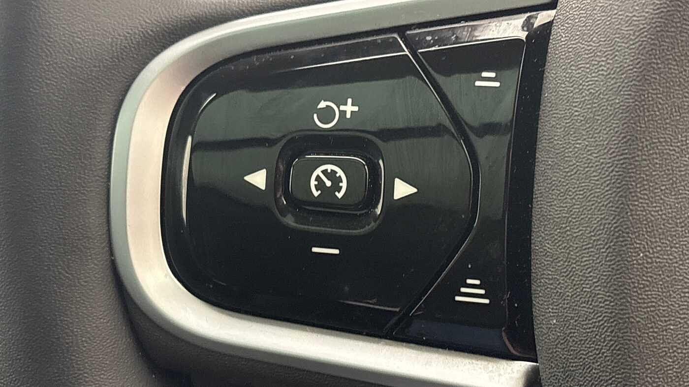 Used Volvo XC90 2025 for sale - 77737195: Photo 31