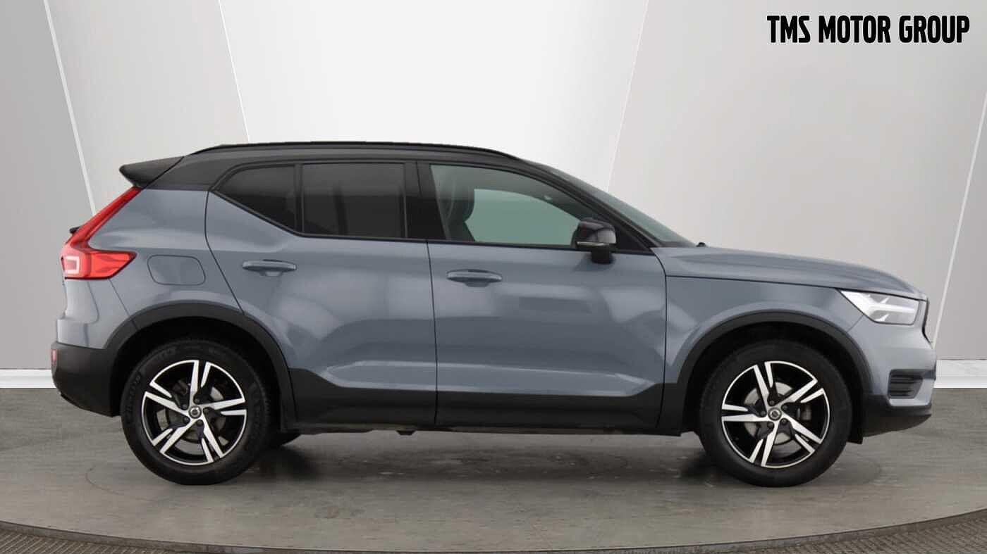 Used Volvo XC40 2021 for sale - 76886999: Photo 2
