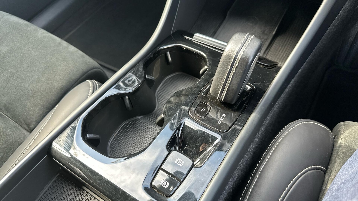 Used Volvo XC40 2022 for sale - 77162888: Photo 24