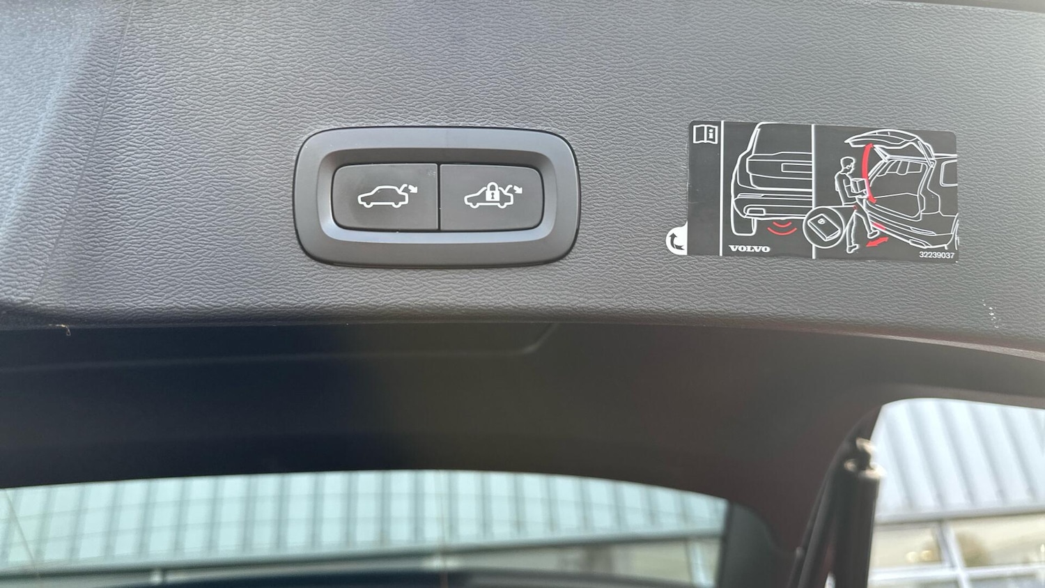 Used Volvo XC40 2022 for sale - 77162888: Photo 31