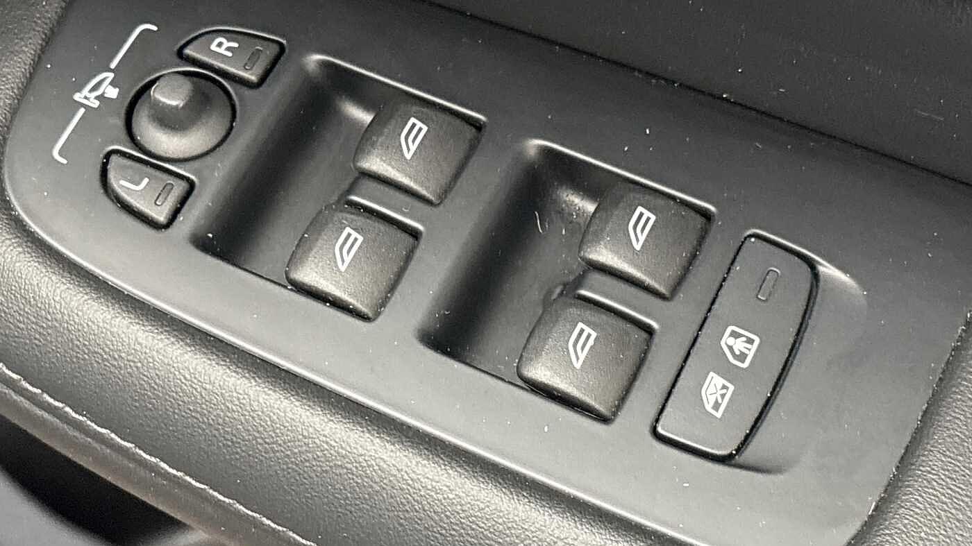 Used Volvo V60 2025 for sale - 77738338: Photo 25