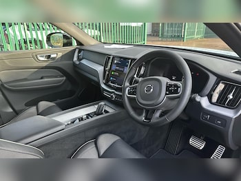 Used Volvo XC60 2021 for sale - 76425141: Photo