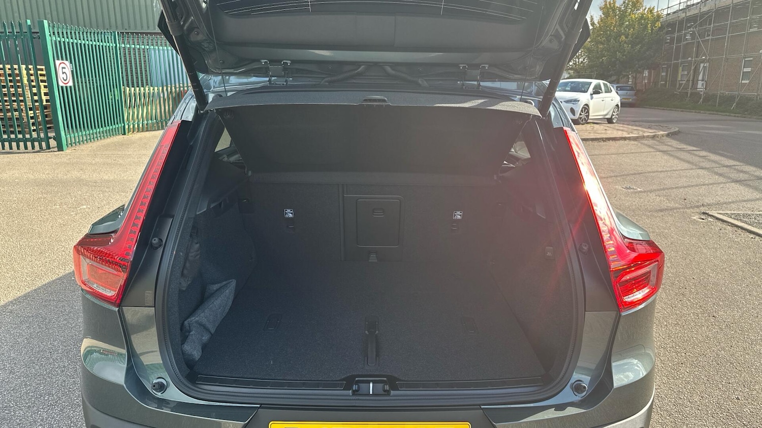 Used Volvo XC40 2025 for sale - 76307281: Photo 13