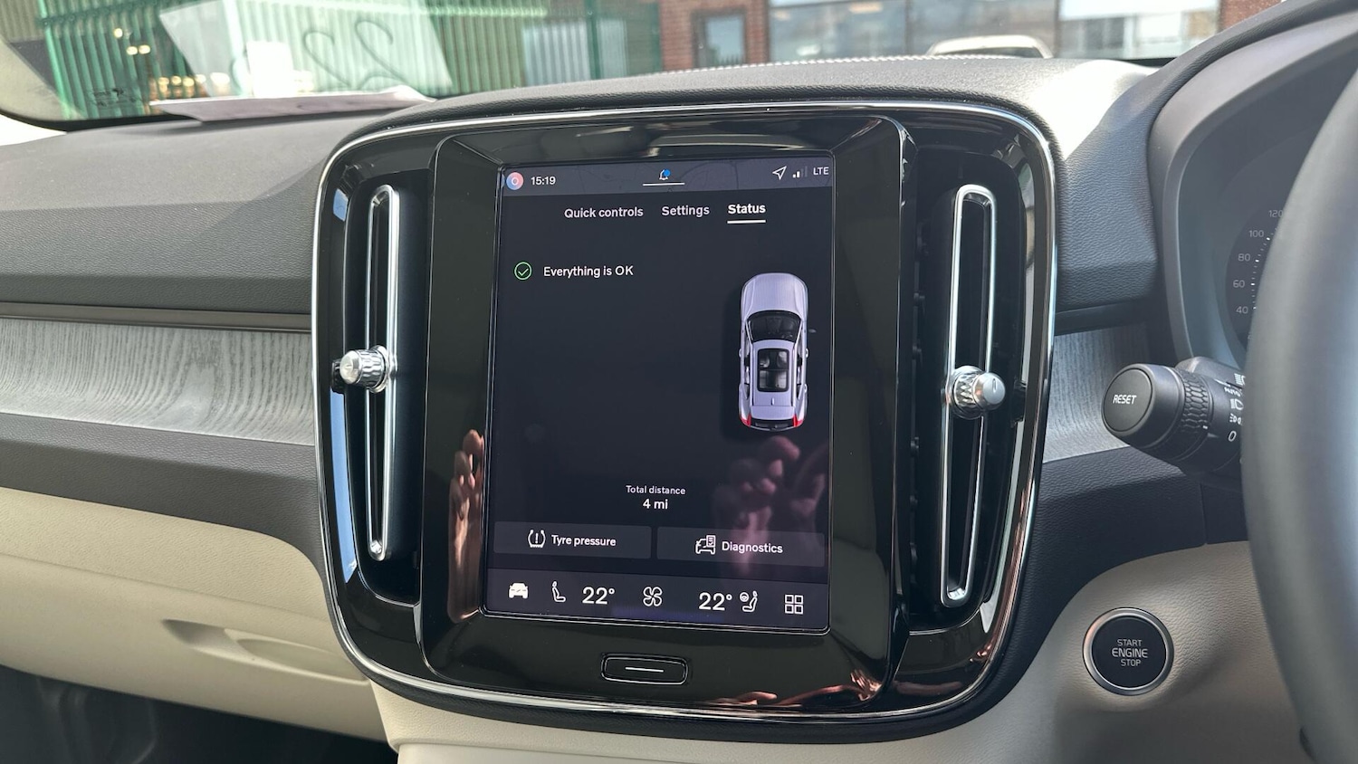 Used Volvo XC40 2025 for sale - 76307281: Photo 14