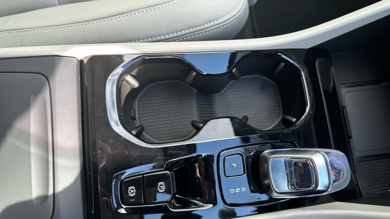 Used Volvo XC40 2025 for sale - 76307281: Photo 32