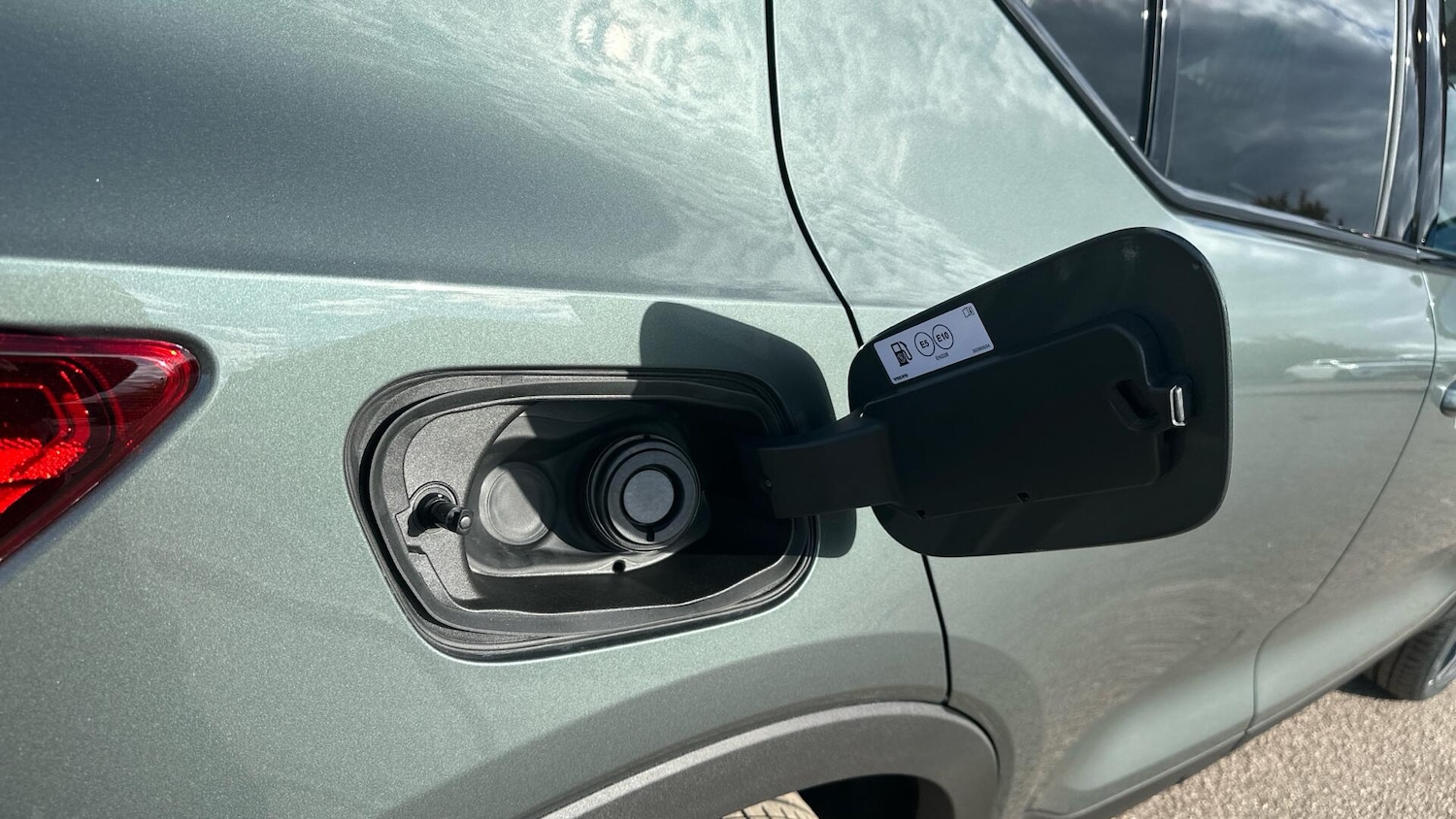 Used Volvo XC40 2025 for sale - 76307281: Photo 38