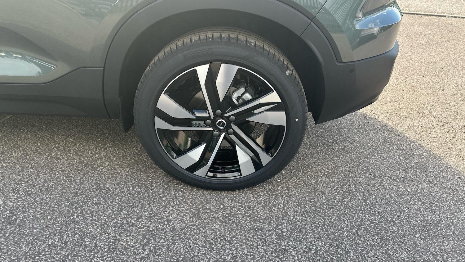 Used Volvo XC40 2025 for sale - 76307281: Photo 44