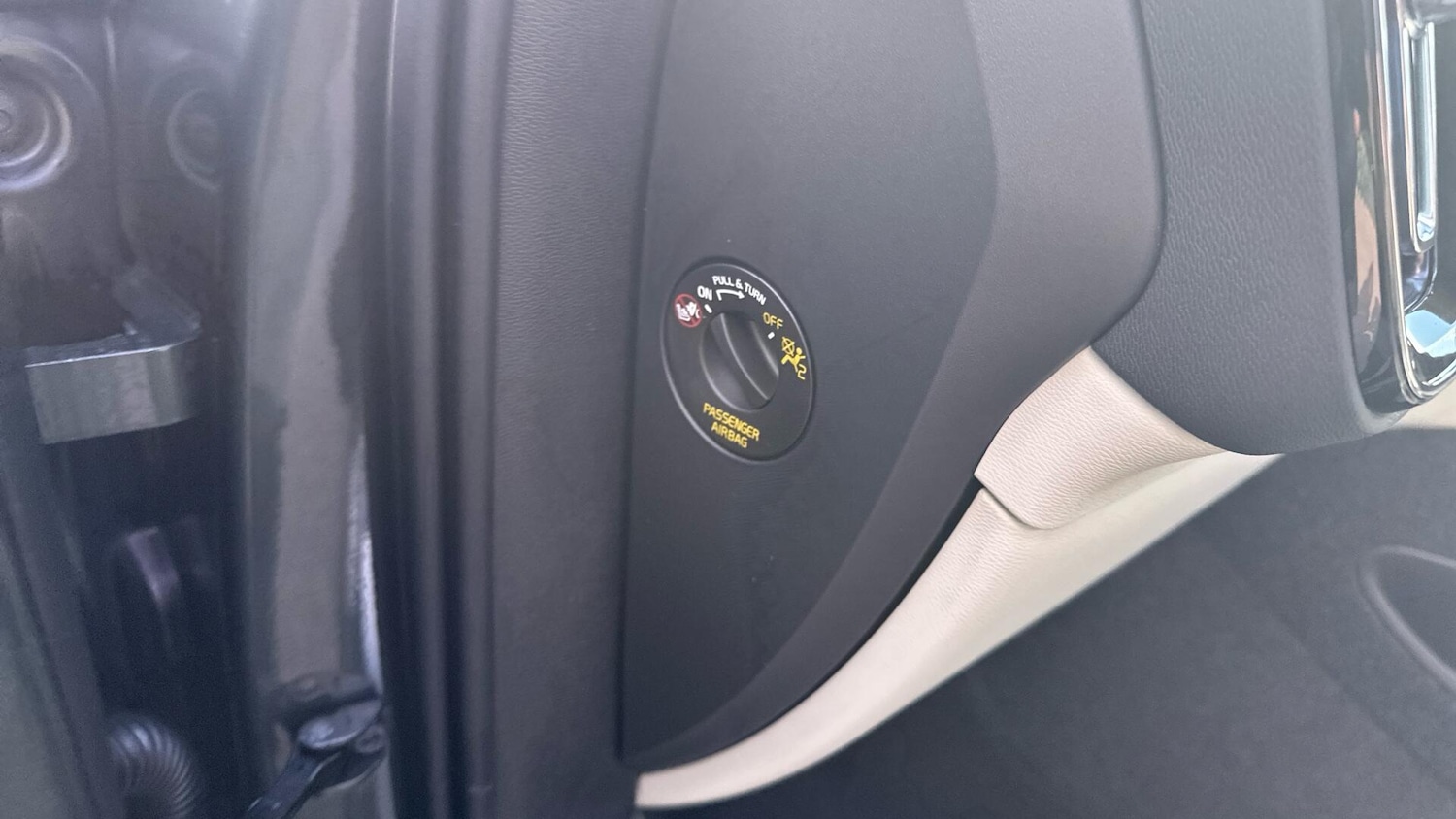 Used Volvo XC40 2025 for sale - 76307281: Photo 49