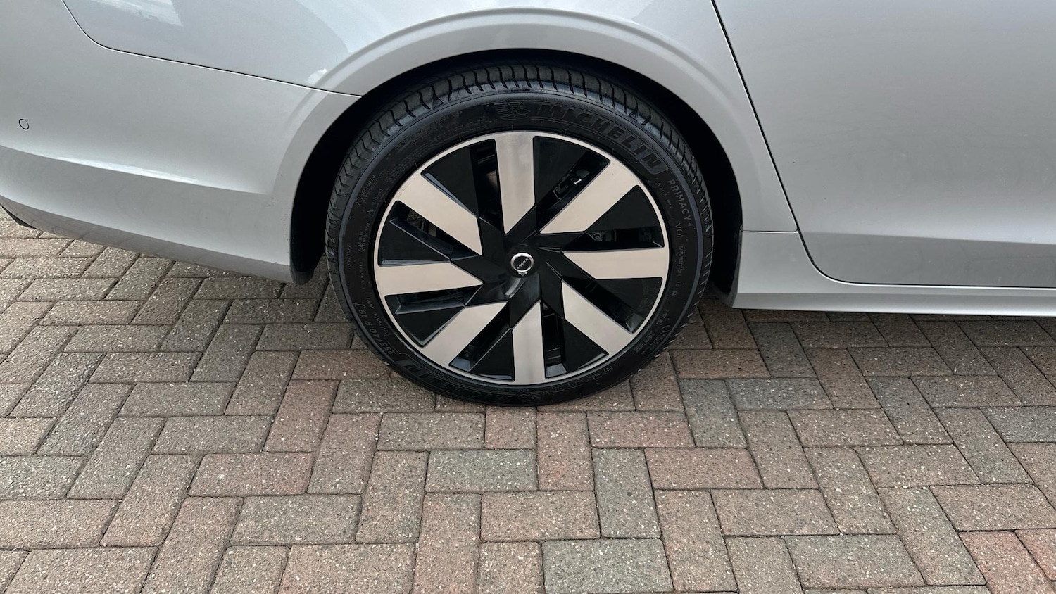 Used Volvo V90 2025 for sale - 76306807: Photo 41