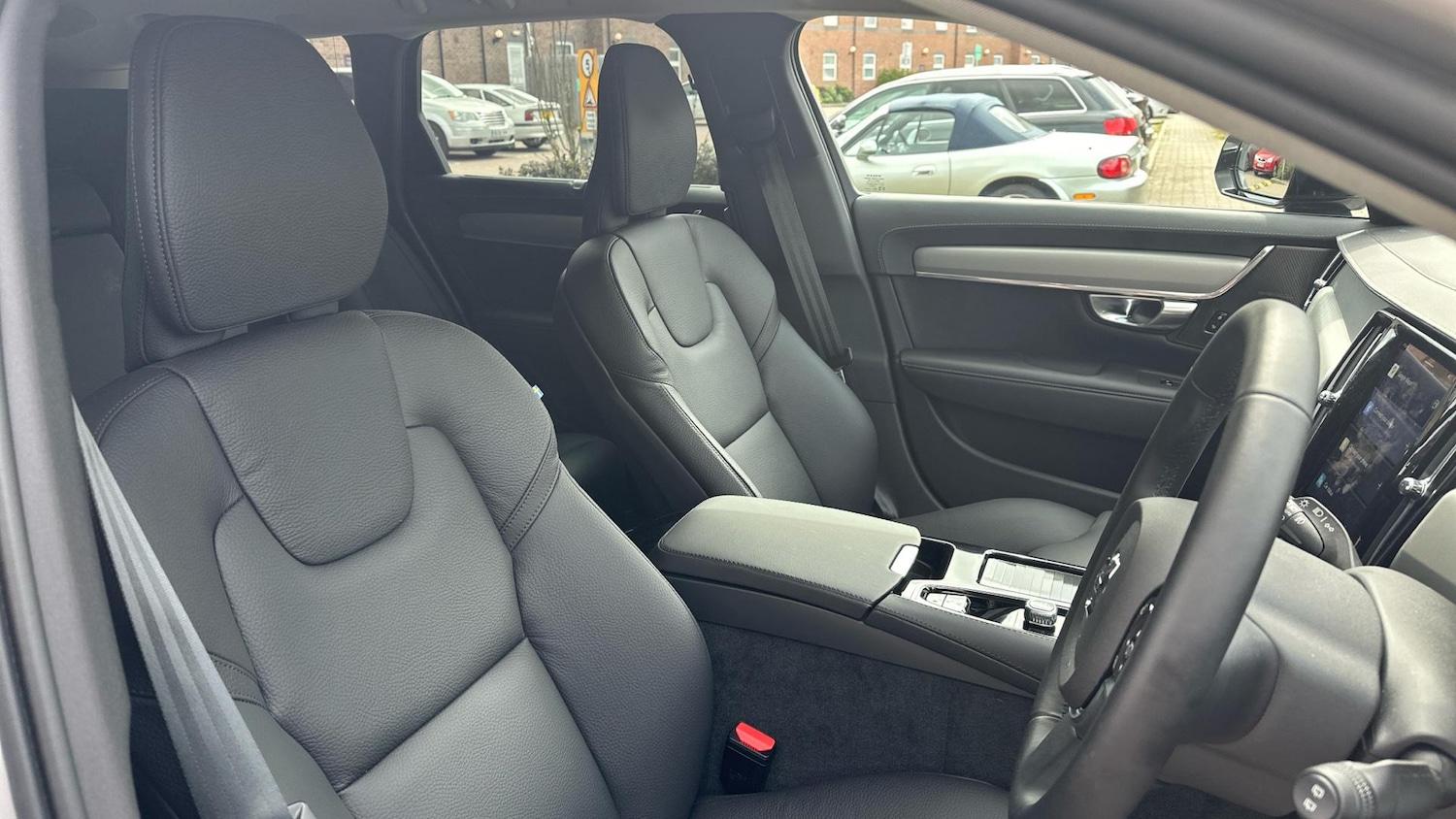 Used Volvo V90 2025 for sale - 76306807: Photo 9