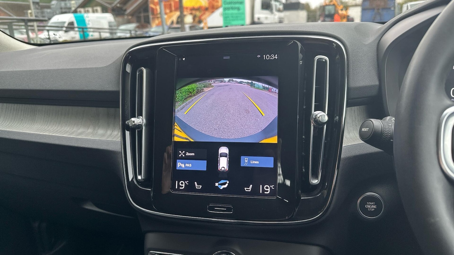 Used Volvo XC40 2021 for sale - 76307508: Photo 17