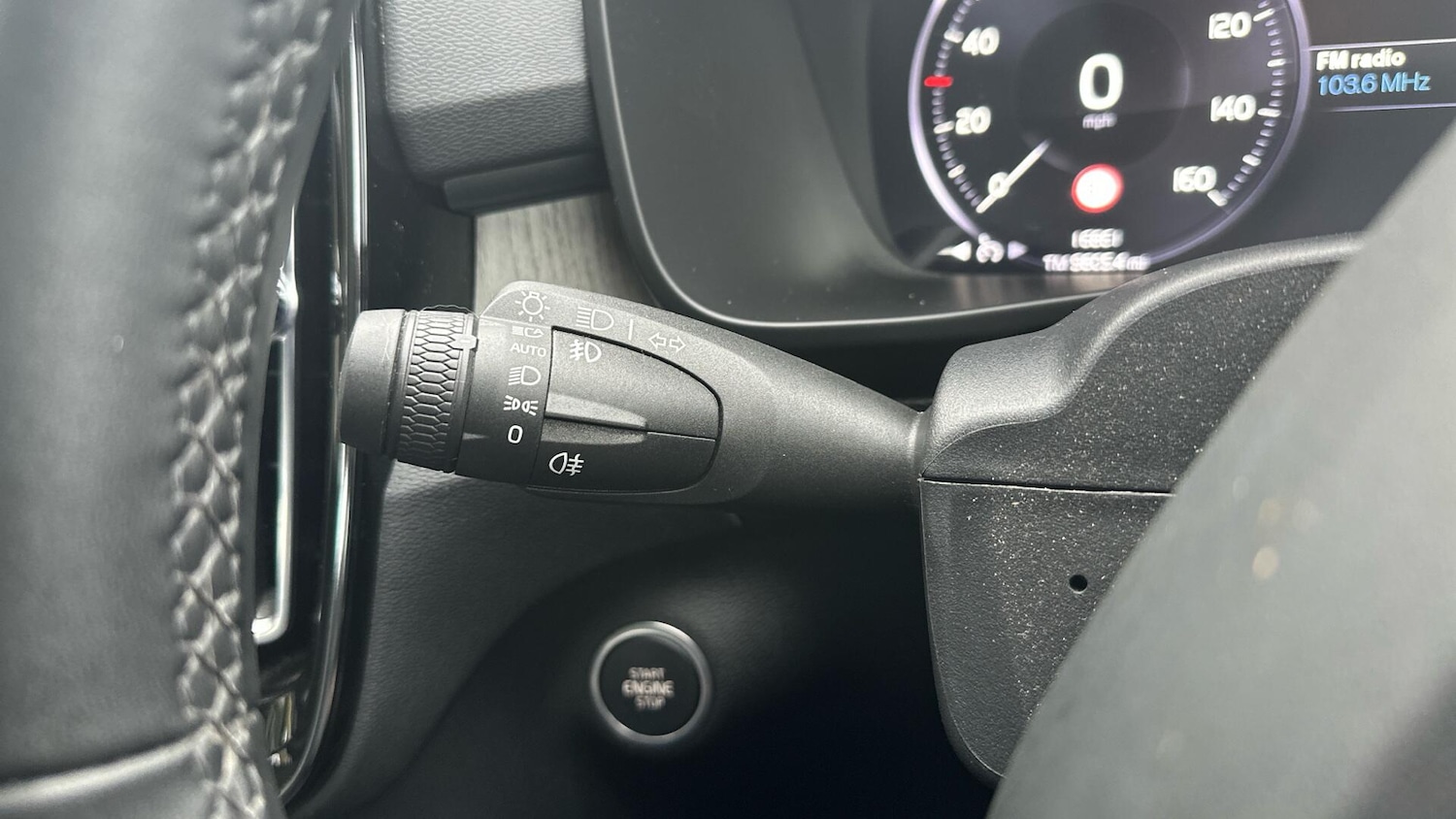 Used Volvo XC40 2021 for sale - 76307508: Photo 18