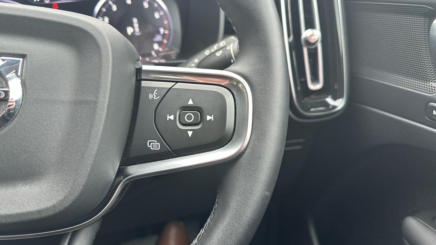 Used Volvo XC40 2021 for sale - 76307508: Photo 20