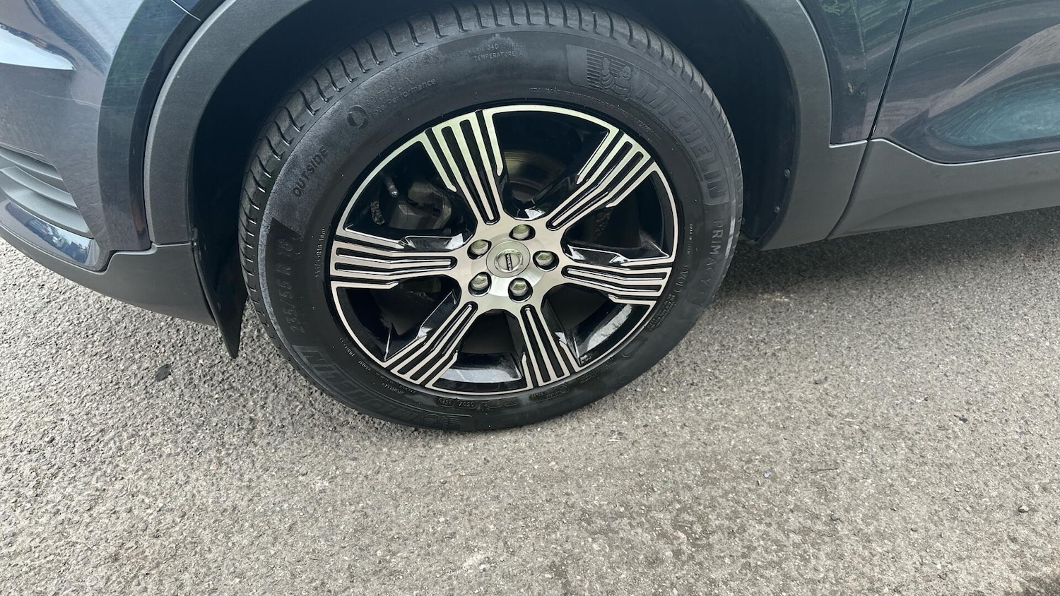 Used Volvo XC40 2021 for sale - 76307508: Photo 43